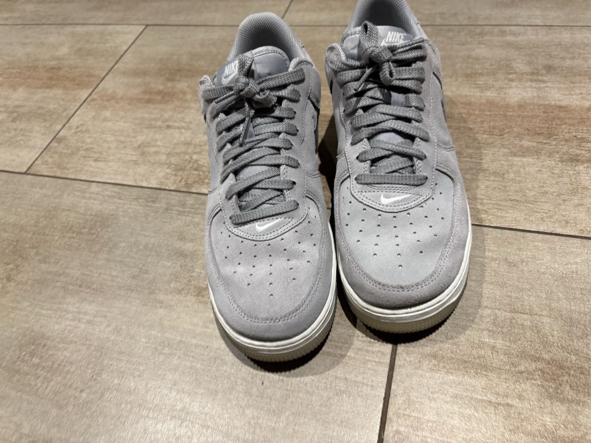 Nike Scarpe da uomo: Nike air force 1 grise 44 – Nuovo (secondo la descrizione) da Moudon venduto da jahnike 1