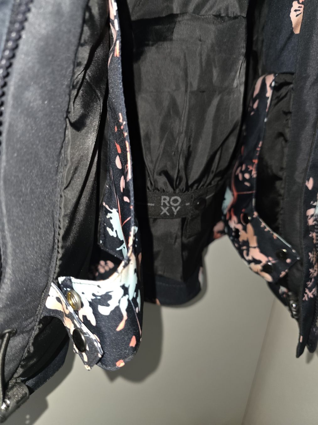 Roxy Jacken: ROXY Skijacke DryFlight Grösse L  – Neu (gemäss Beschreibung) aus Zizers von alleshund 3