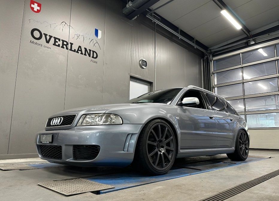 Audi Automobili: AUDI RS4 Avant quattro – Usato da Flühli LU venduto da Overland_Motors 4