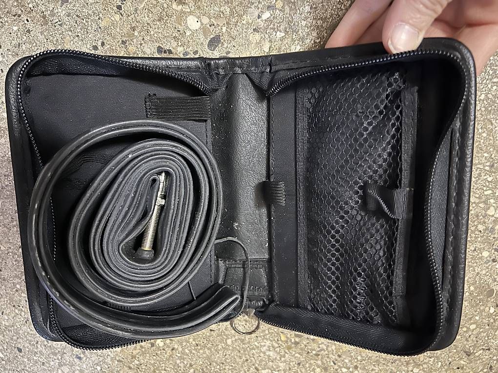Pezzi di ricambio: Accessoires vélo homme – Usato da La Sarraz venduto da vof_fql5