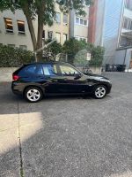 BMW X1 xDrive 18d Schwarz