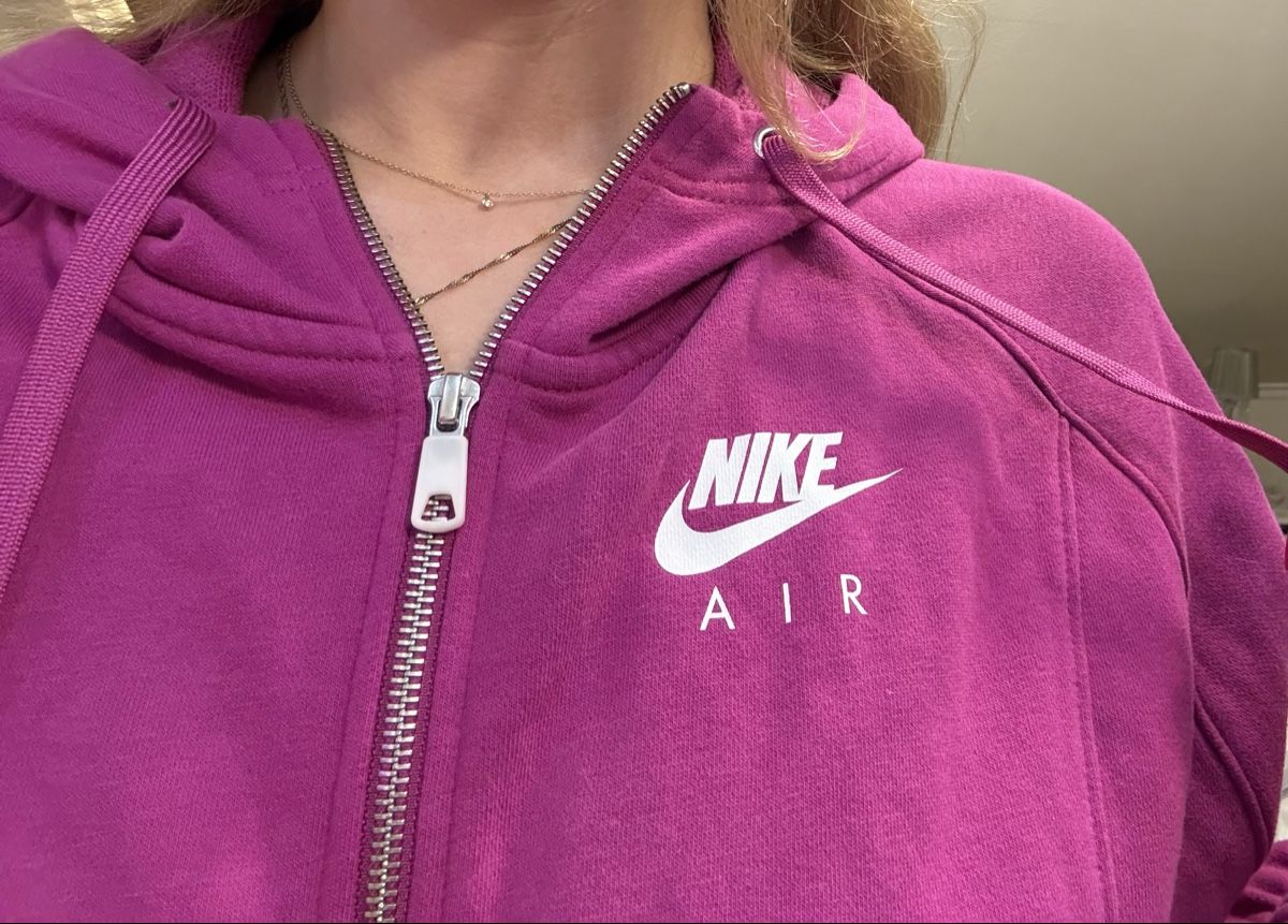 Nike Anzüge & Kostüme: Nike Trainingsanzug pink – Gebraucht aus Oberhofen Thun'see von KeleshC 5