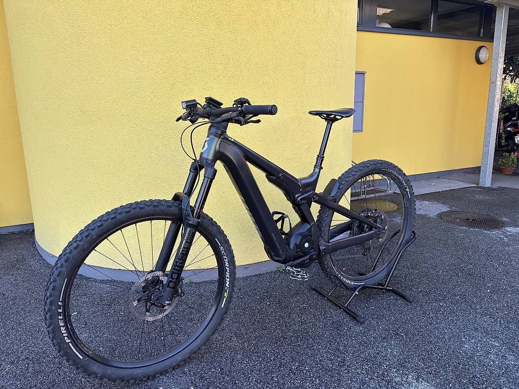 Vélos: Bici e-MTB scott  – D'occasion à Losone par gio_qy8z