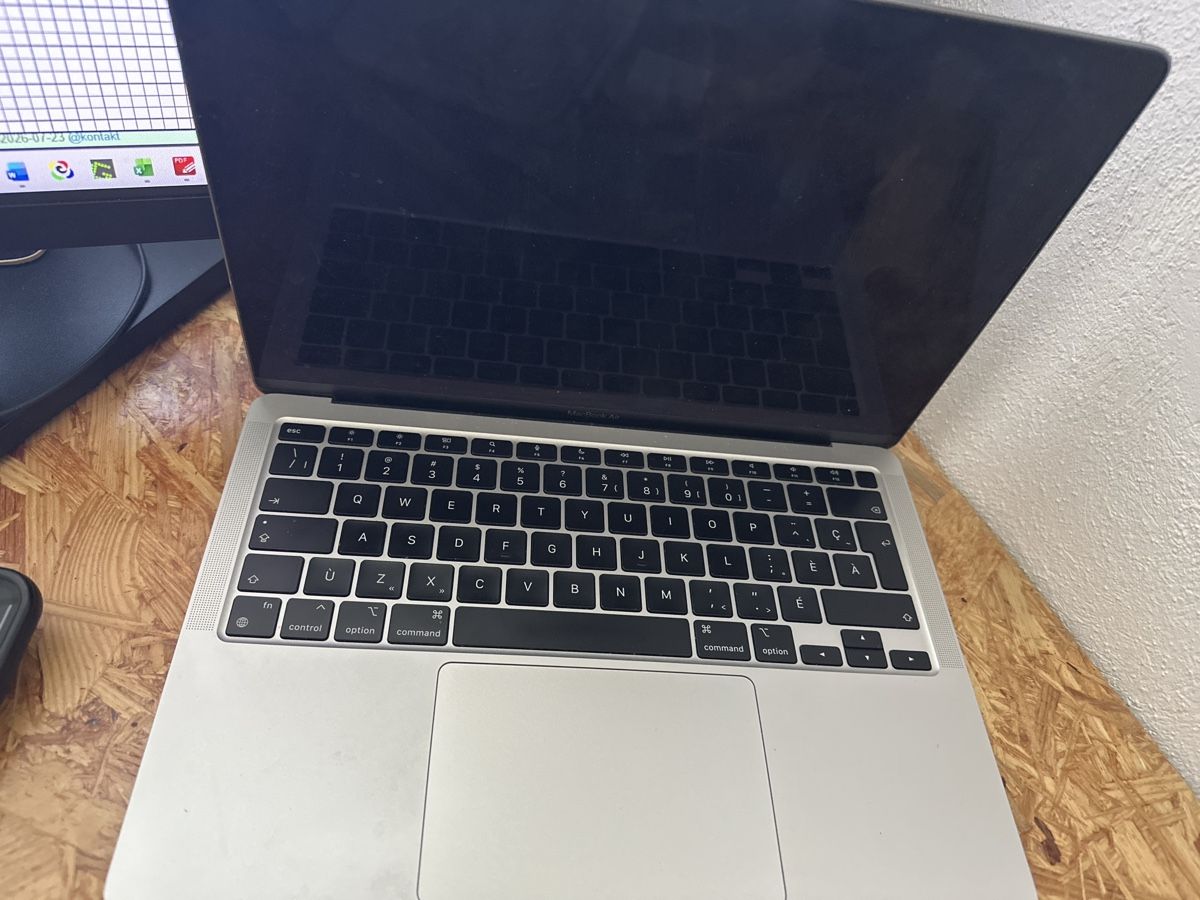 Apple Notebook: Defective Apple MacBook Air M1 2020 – Difettoso da Winterthur venduto da aykutkozandagi 1