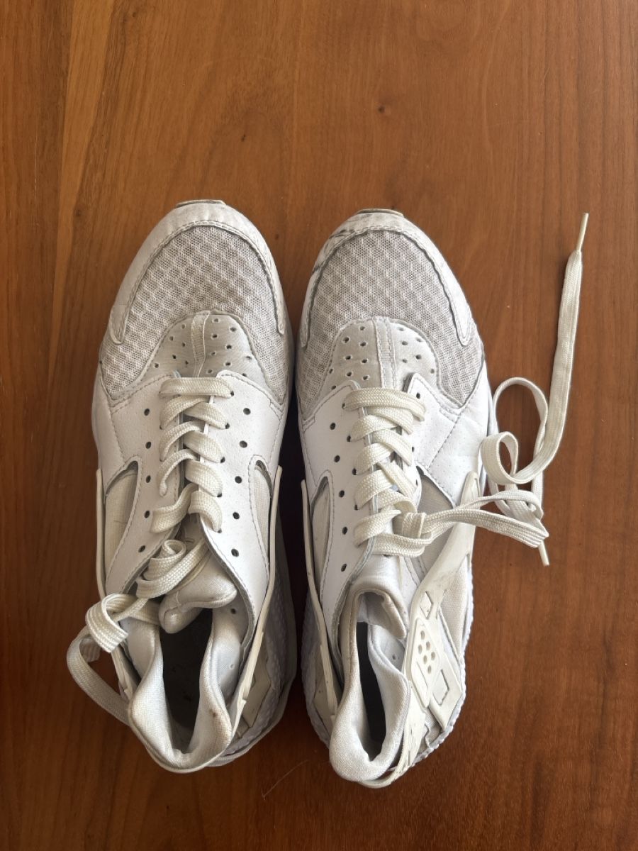 Nike Herrenschuhe: Nike Huarache trainers white – Gebraucht aus Zürich von are_7f62