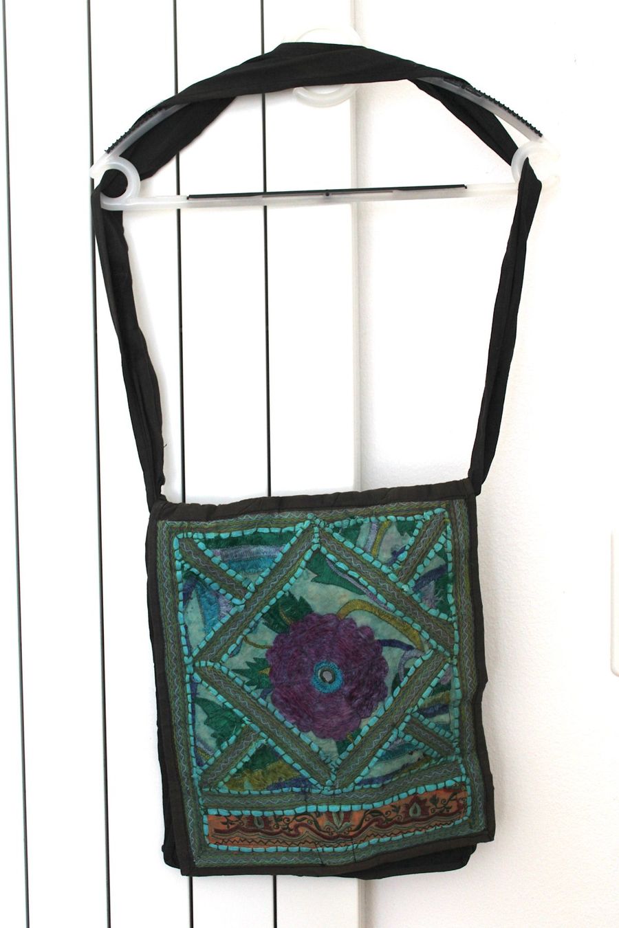 Borse: Boho-Stofftasche mit Stickerei & Patchwork-Details – Usato da Locarno venduto da madame-tus-sauds 2