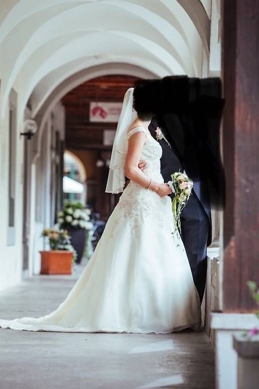 Vestiti: Hochzeitskleid – Usato da Jona venduto da Nicola 3