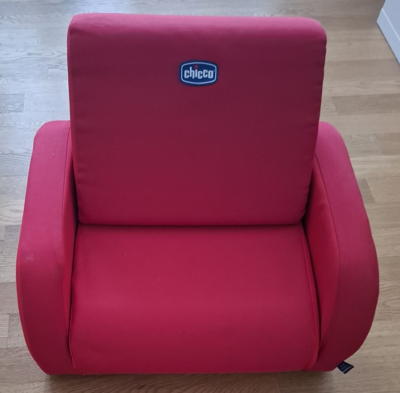 Divani: Chicco Twist Red Convertible Children's Sofa – Usato da Binningen venduto da ale_6685