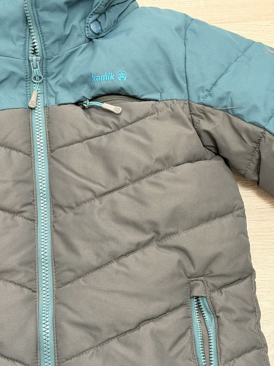 Kamik Giacche & Cappotti: Winterjacke Kamik, 116, Junge, grau/grün – Usato da Wilen b. Wil venduto da carpediem25 2