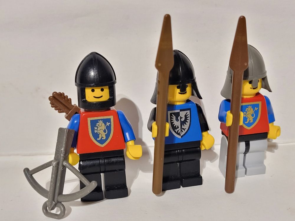 3 Figurines LEGO Castle Chevaliers Vintage - Bon état 2