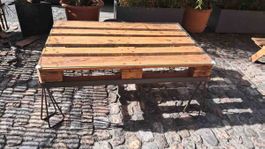 Gartentisch quadratisch braun akzeptabler Zustand