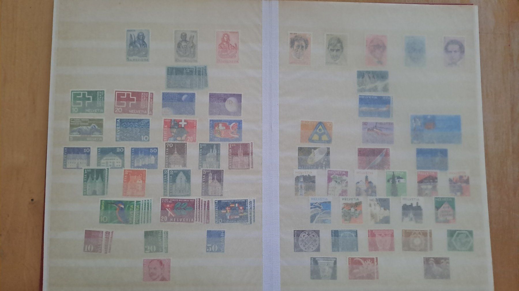 Tutti i francobolli: Schweizer Briefmarken, ungestempelt. Nominalwert: CHF 292 – Nuovo (secondo la descrizione) da Bergdietikon venduto da Lion-King 1