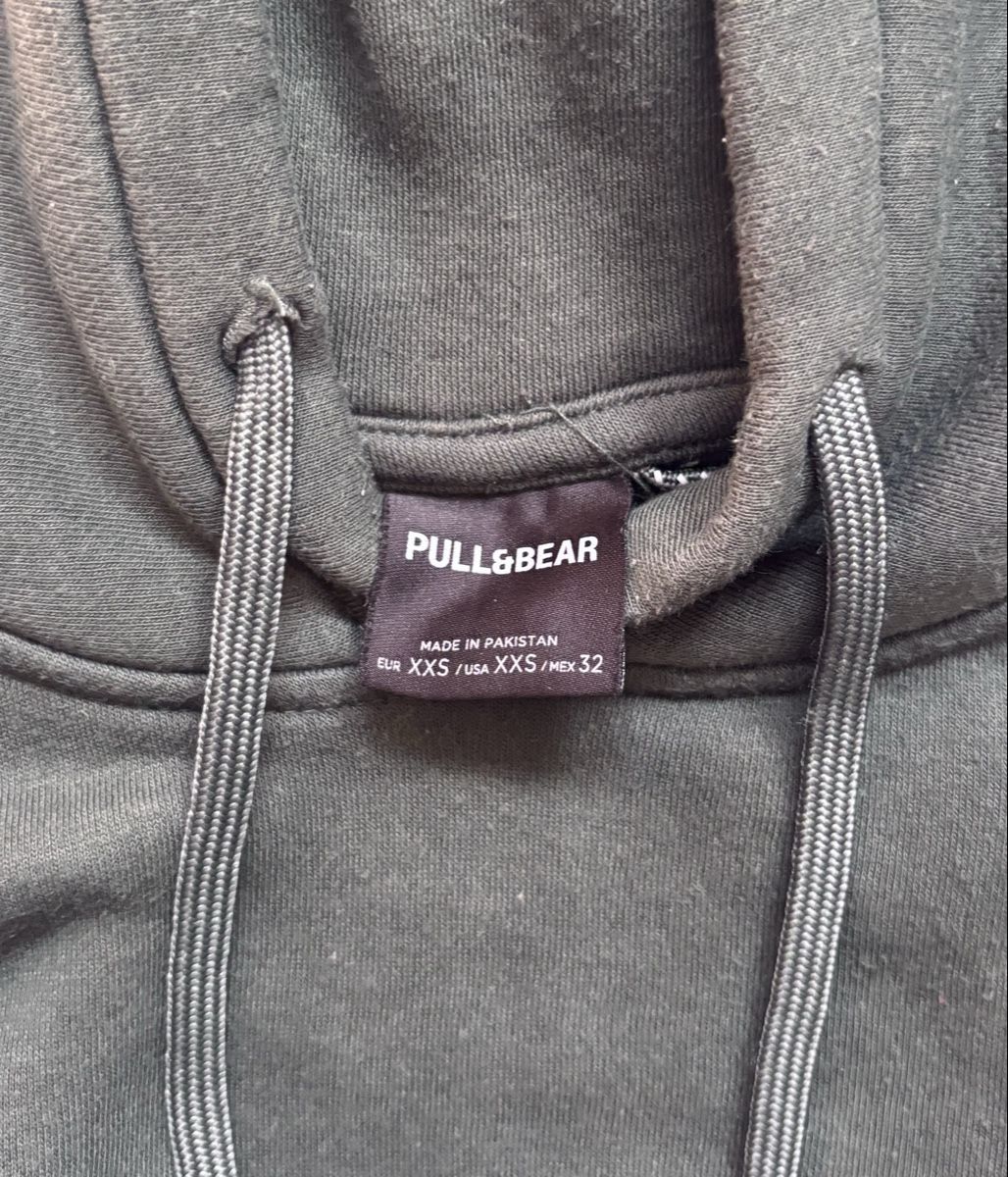 Pull&Bear Maglioni & Felpe: Pull Pull&Bear vert olive, porté 2 fois, excellent état – Usato da Romanel-s-Lausanne venduto da Lawdisy- 1
