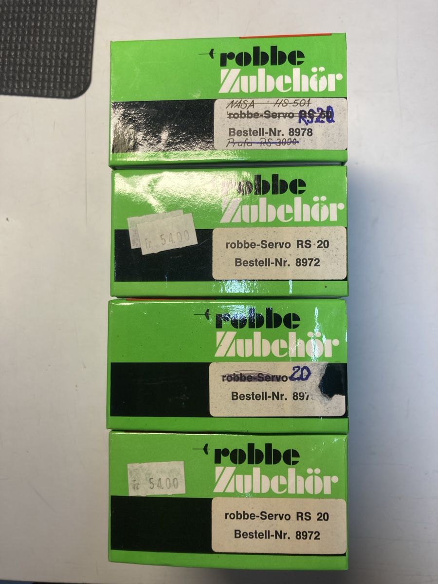 Robbe Modellismo RC: ROBBE-Servos für Modellbau – Usato da Kehrsatz venduto da TAURUS1954 2
