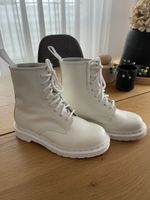 Weisse Dr. Martens, Gr. 37