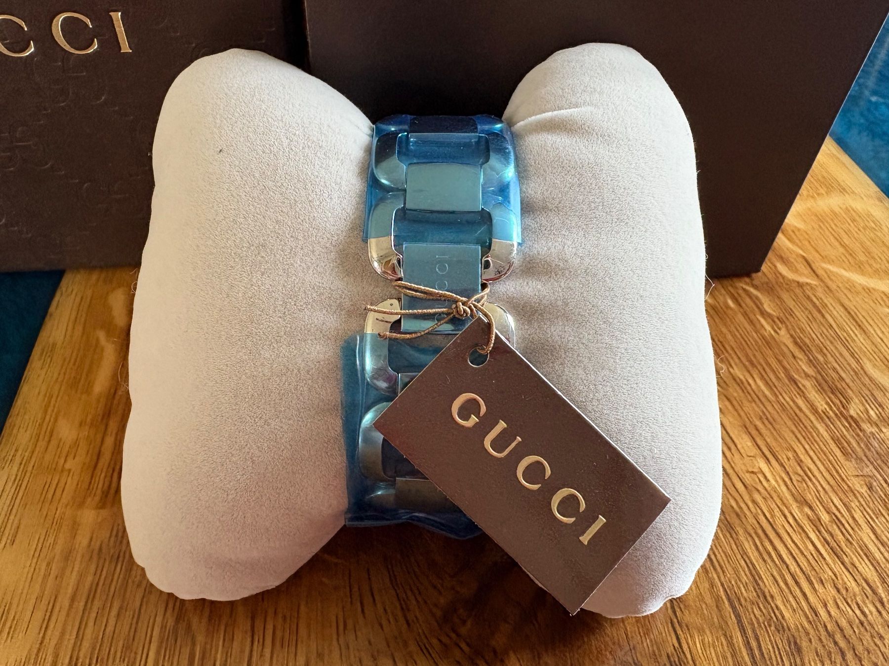 Gucci Orologi: Gucci Uhr YA125405 G – Nuovo (secondo la descrizione) da Mastrils venduto da RIU_Playacar 1