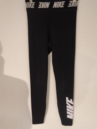 Nike Leggings schwarz Groesse XS
