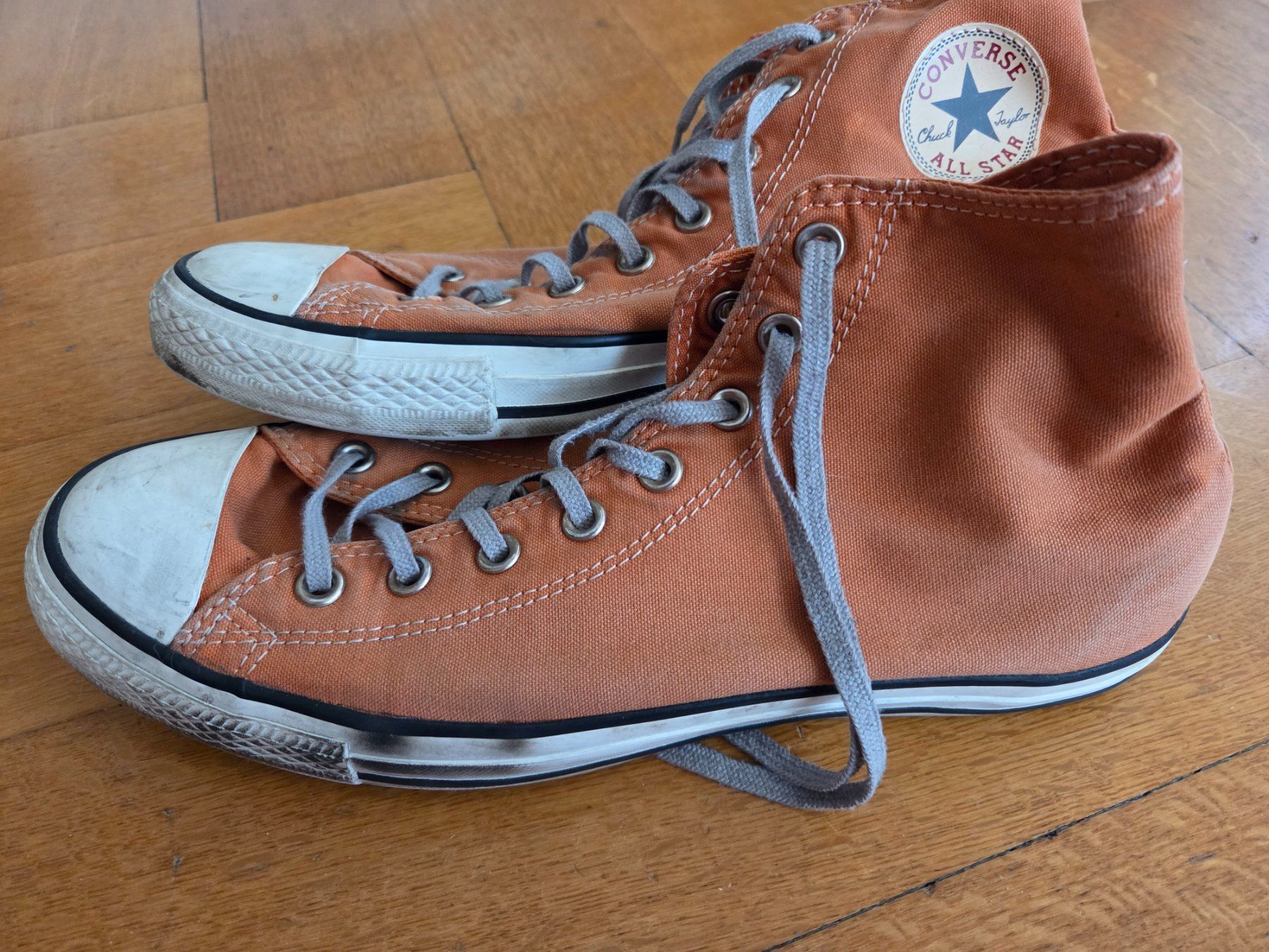 Converse Herrenschuhe: Converse orange 43 – Gebraucht aus Martigny von ChrisMonc 2