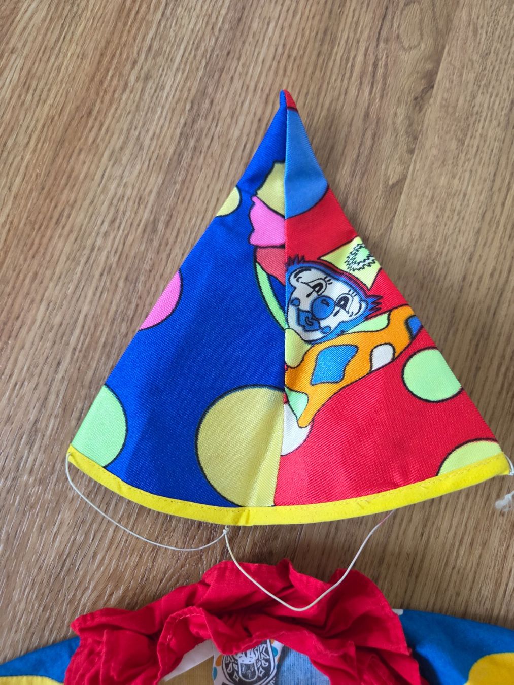 Costumi: Kostüm Clown mit Hut, Gr. 116 – Usato da Heinrichswil venduto da frankie19860 1