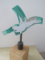 Skulptur / Kunstwerk von Pietro Ott: fliegender Vogel