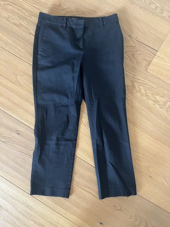Ann Taylor Curvy Fit Hose, Gr. 2, schwarz