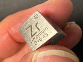 Zirkonium, Elementwürfel, Dichtewürfel mit Gravur 1x1x1cm