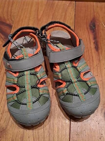 Schuhe für Jungen: Sandalen Gr.31 – Gebraucht aus Oberrieden von Raja011