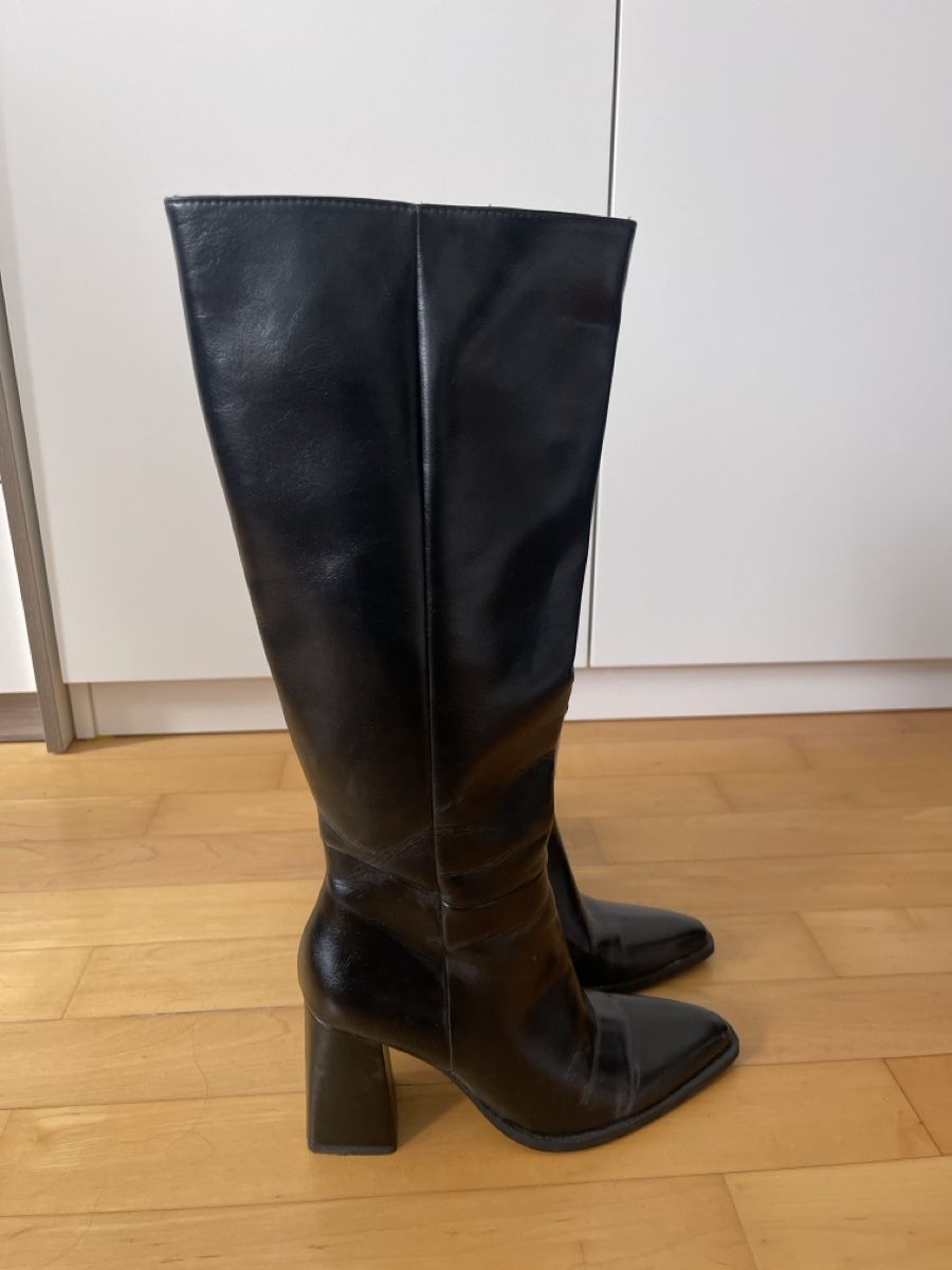 Chaussures femmes: Schwarze Stiefel 37 – D'occasion à Zürich par Shimmyya 1