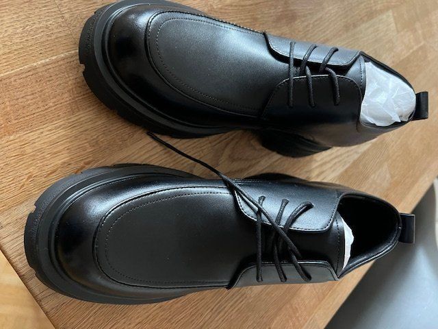 Scarpe da uomo: Schuhe schwarz – Usato da Schöfflisdorf venduto da Sewfiya 2