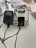 Chargeur de bureau Vertex Standard CD-30 avec bloc PA-38C