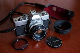 Minolta SRT 101 mit Minolta MC Rokkor-PF 55mm f1.7 Exzellent