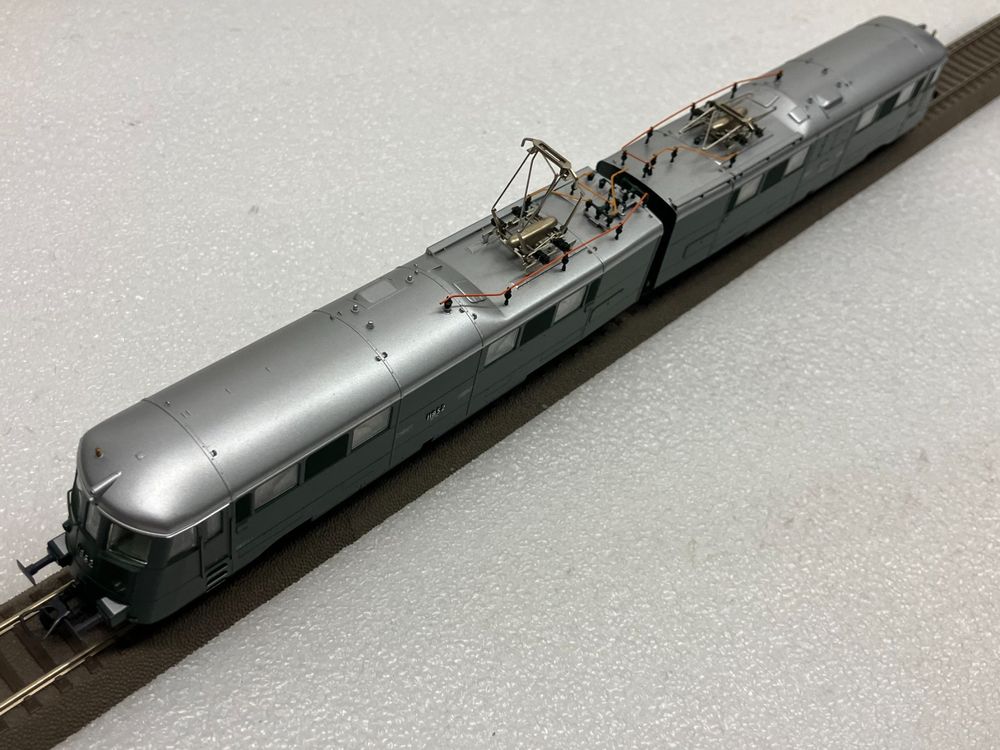 Roco Modelleisenbahnen: Roco 43770 H0= schöne Landi Doppel-Lok Ae 8/14 SBB 11852 – Neu (gemäss Beschreibung) aus Thun von retoolinoo 3