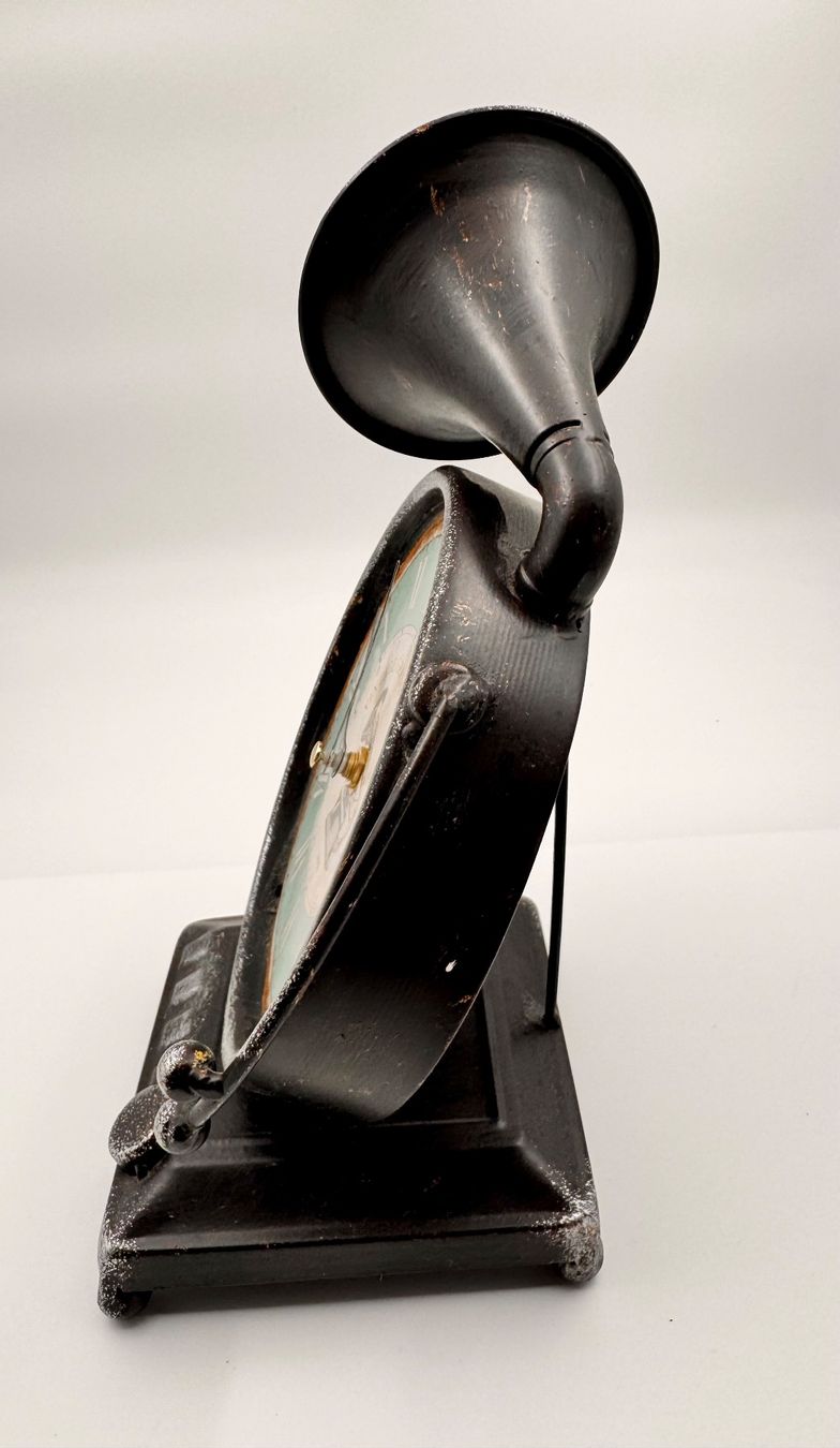 Stand- & Wanduhren: Tischuhr Gramophone – Gebraucht aus Hermetschwil-Staffeln von Mobile2013 2