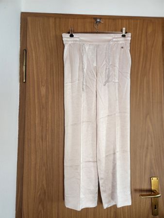 Pantalon MARC CAIN taille 40  satin