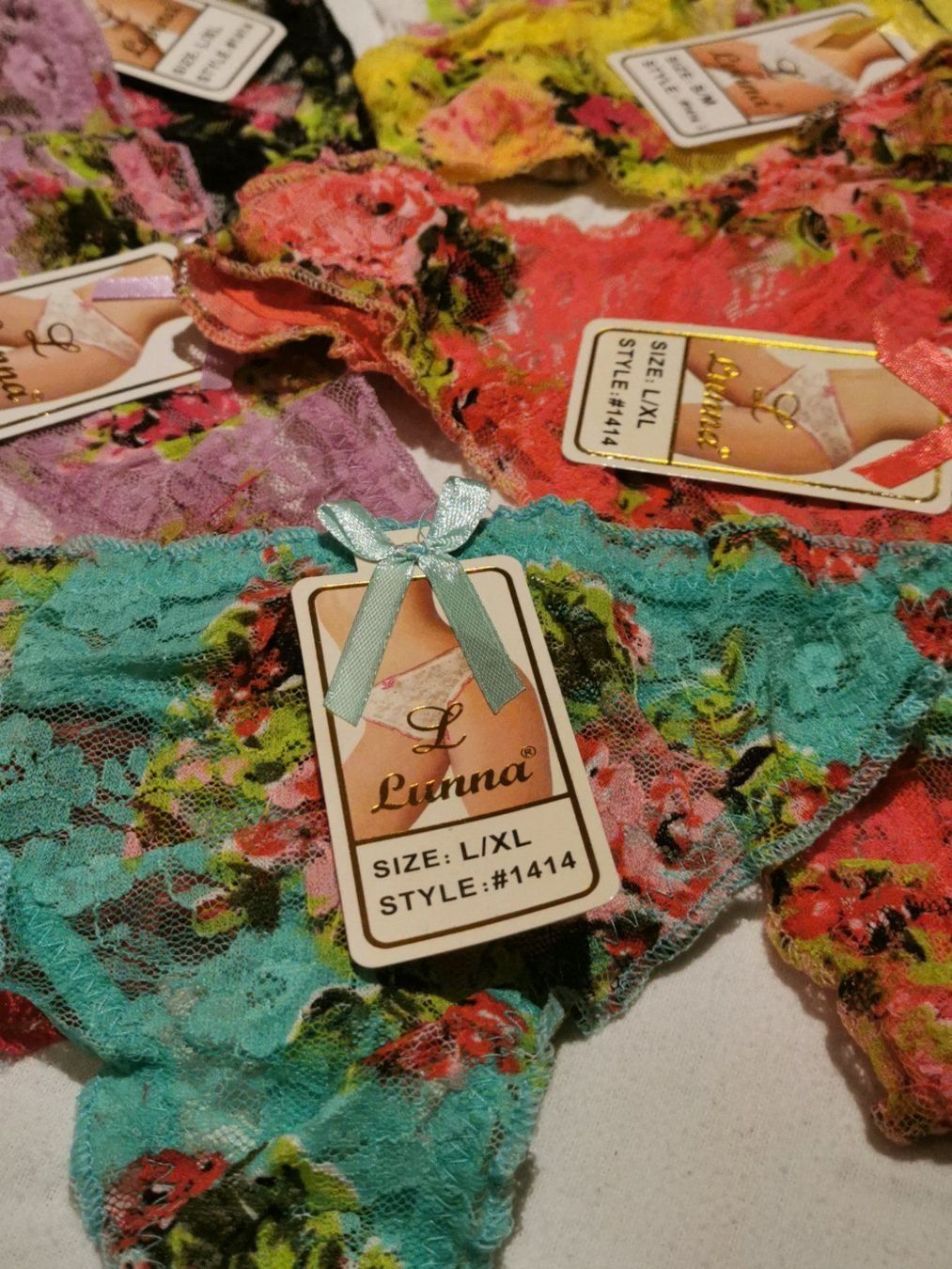 Sonstige Unterwäsche: Strings Bundle – Neu und originalverpackt aus Seewen SZ von pakosshop 2