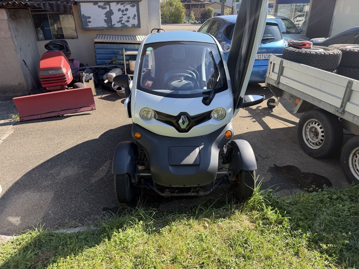 Renault Automobili: Renault Twizy – Difettoso da Ottikon venduto da jonweb