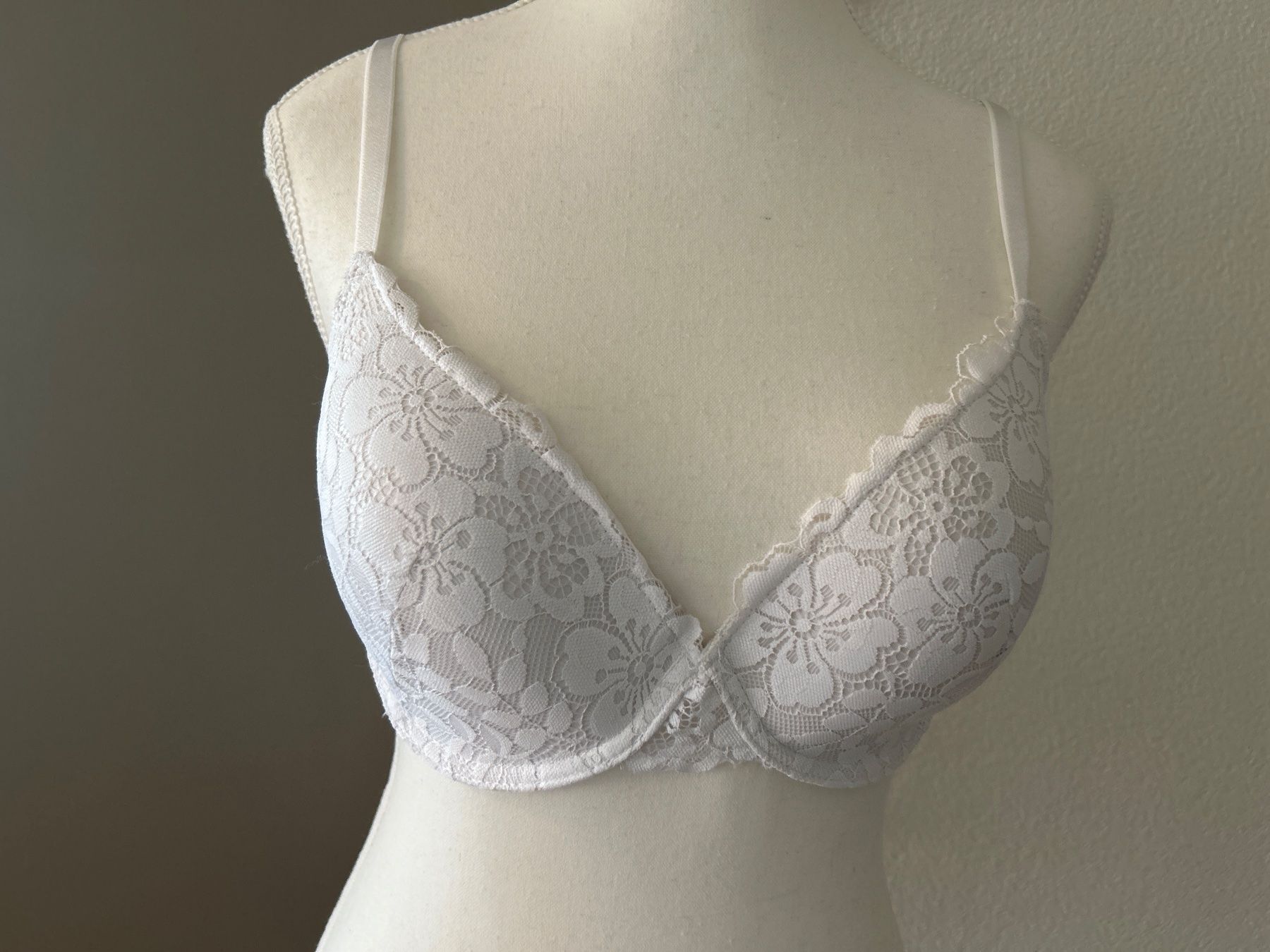 Altra biancheria intima: Schalen - BH Cup mit Spitzen überzogen creme 80 D – Nuovo (secondo la descrizione) da Brunnen venduto da Nala2929