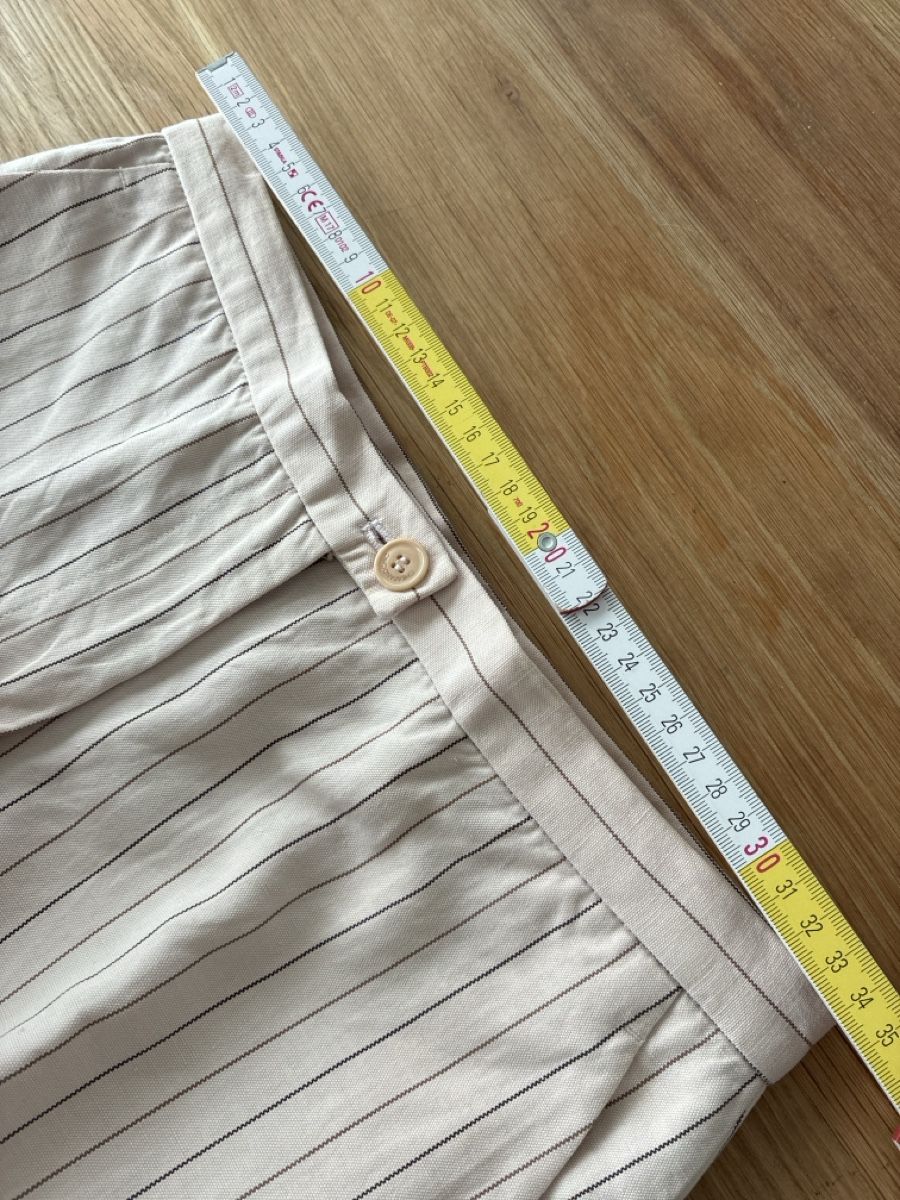 Moschino Pantaloni: Moschino Pants – Usato da Muralto venduto da eva_bjp2 6