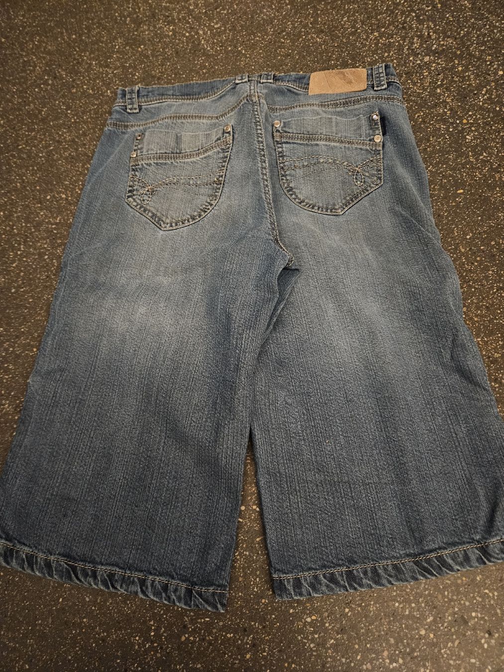 Jeans: Damen Bermuda Jeans apriori Grösse 38  – Nuovo (secondo la descrizione) da Anwil venduto da tamoos 2