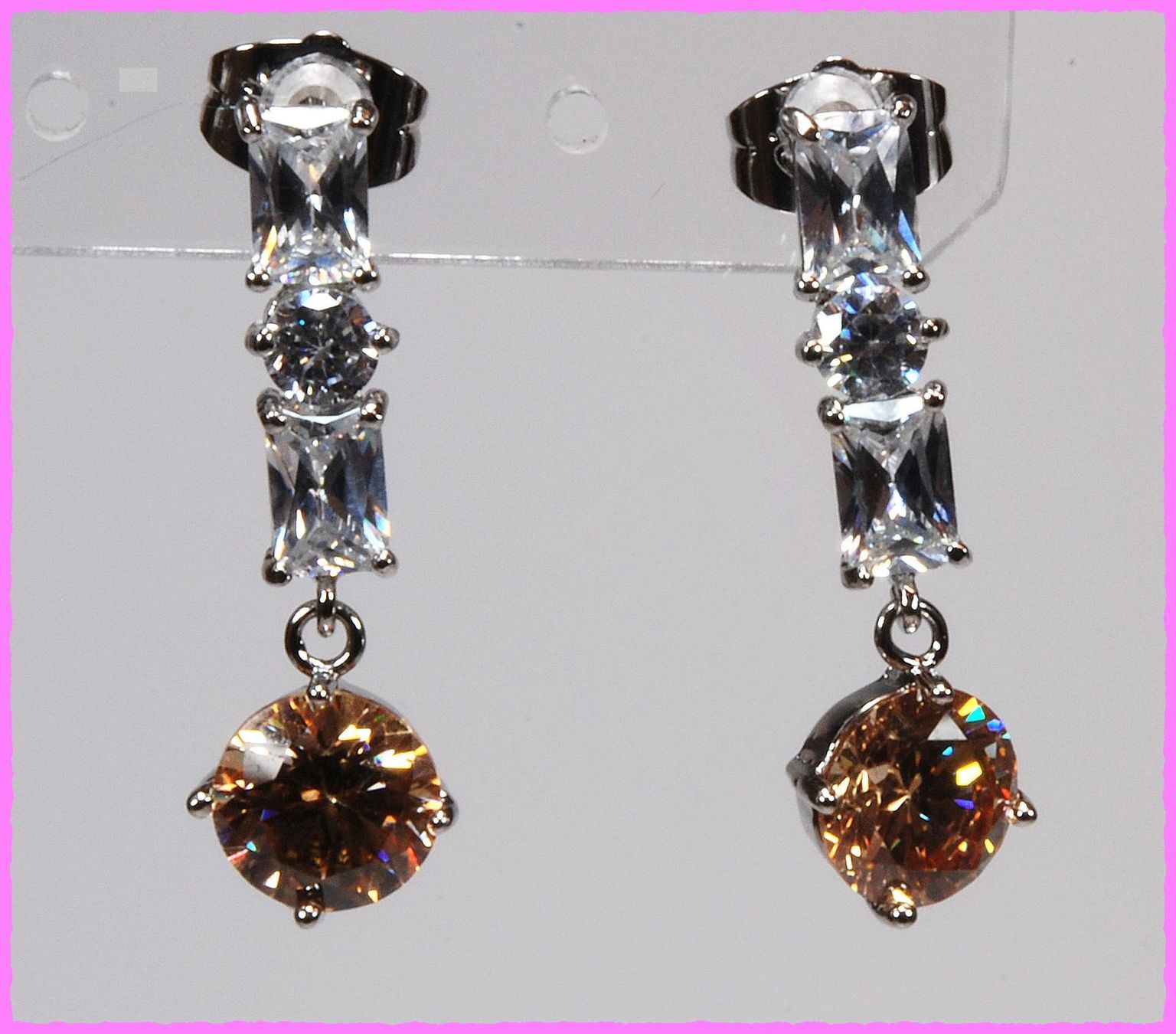 Ohrringe & -stecker: Bezaubernde Ohrhänger – Neu und originalverpackt aus Oberglatt ZH von Diamond-Girl