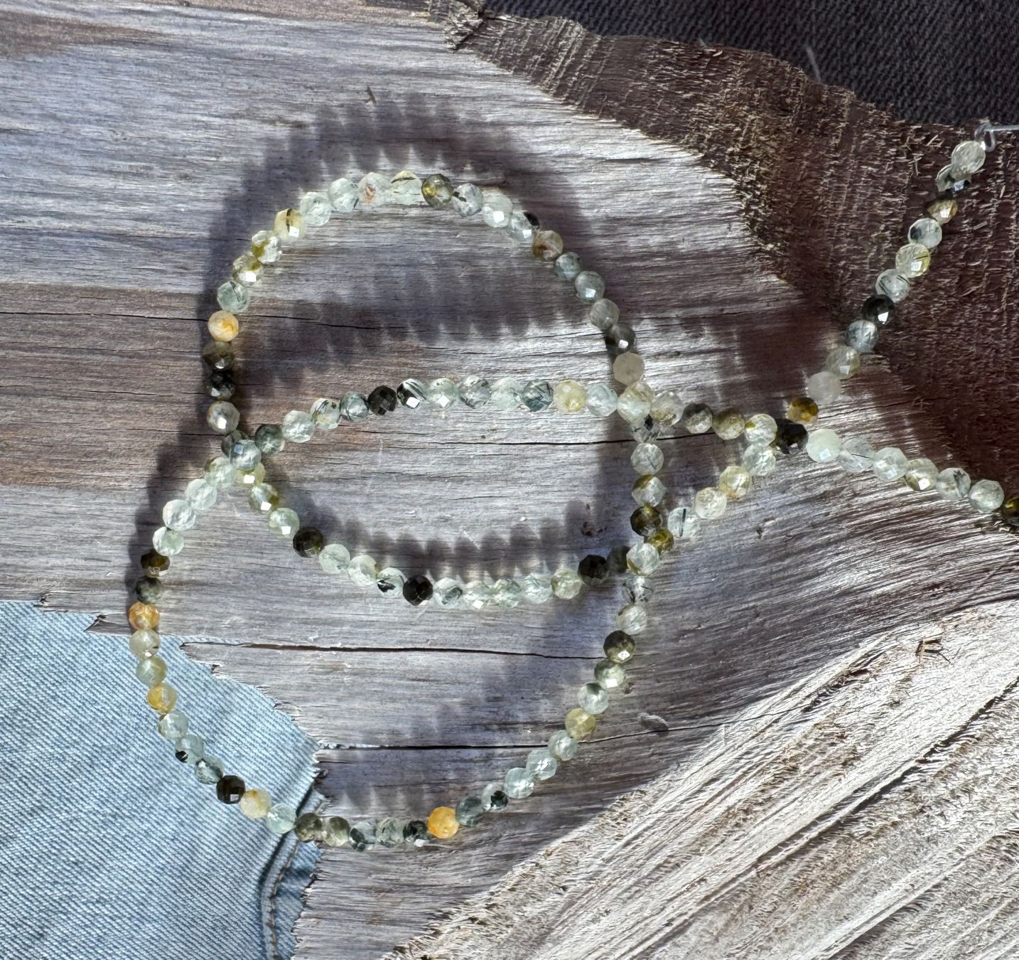 Catenine: Prehnit  wunderschön 3mm   43 cm facettiert    Prehnite – Nuovo e nell'imballaggio originale da Leuggern venduto da gemshow 6