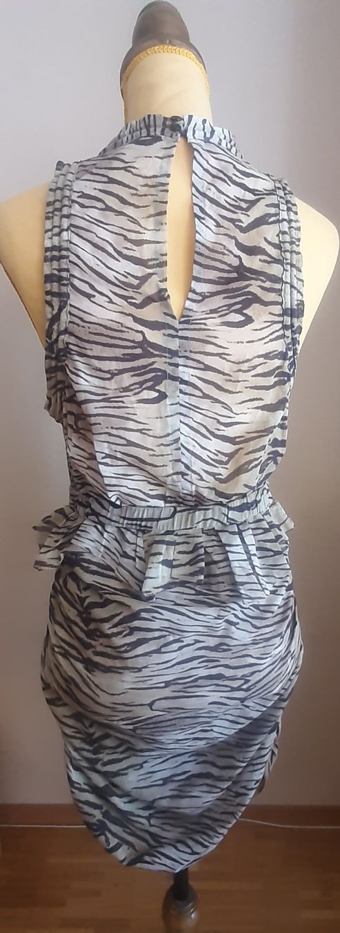 Iro Vestiti: Robe IRO en soie – Usato da Chêne-Bourg venduto da chsandra34 6