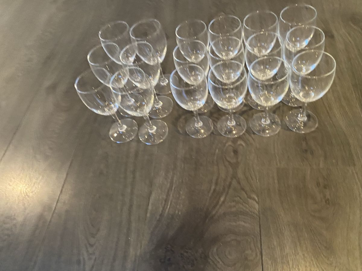 Bicchieri: 6 Rotwein und 12 Weissweingläser – Usato da Hägglingen venduto da Karin0802 5