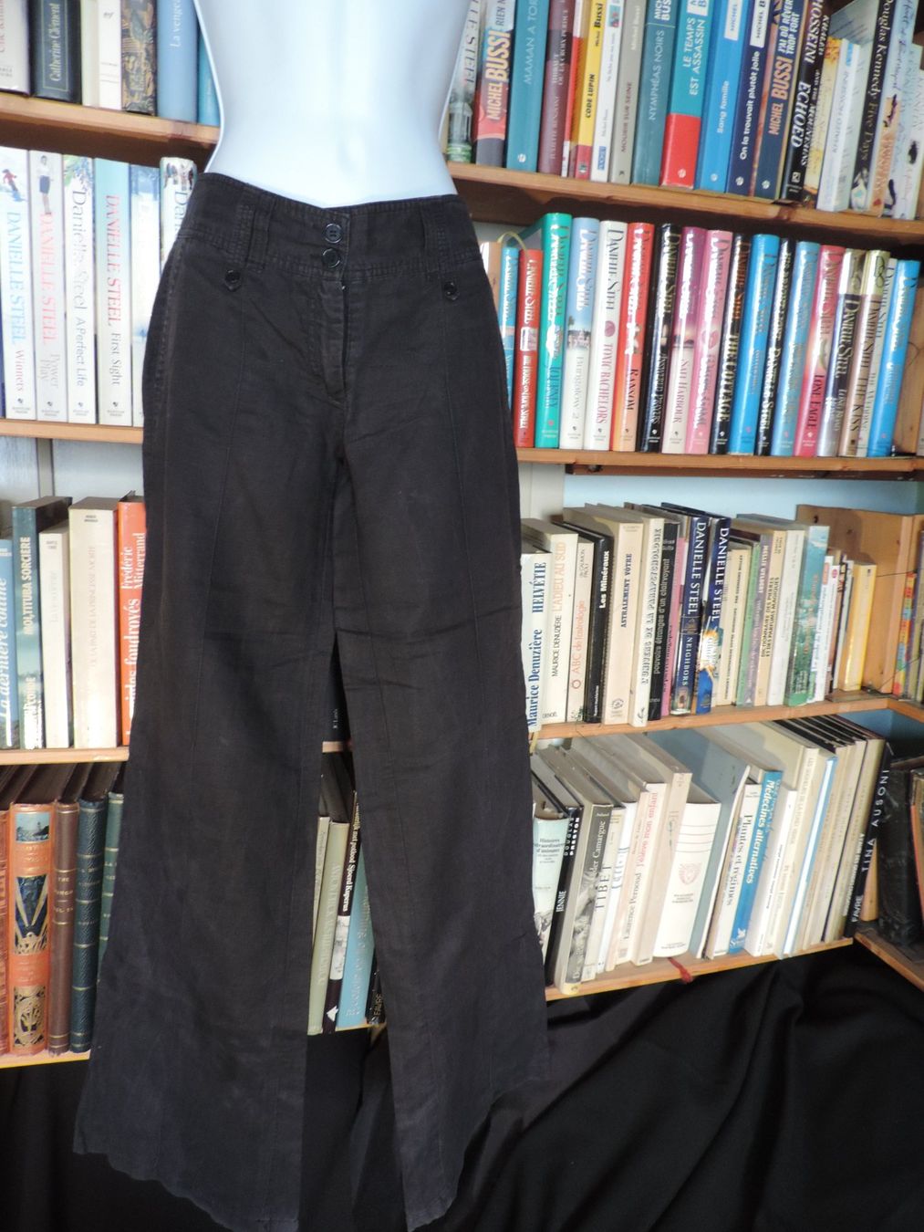 Pantaloni: pantalon droit en lin – Usato da Genève venduto da Axelle333 5