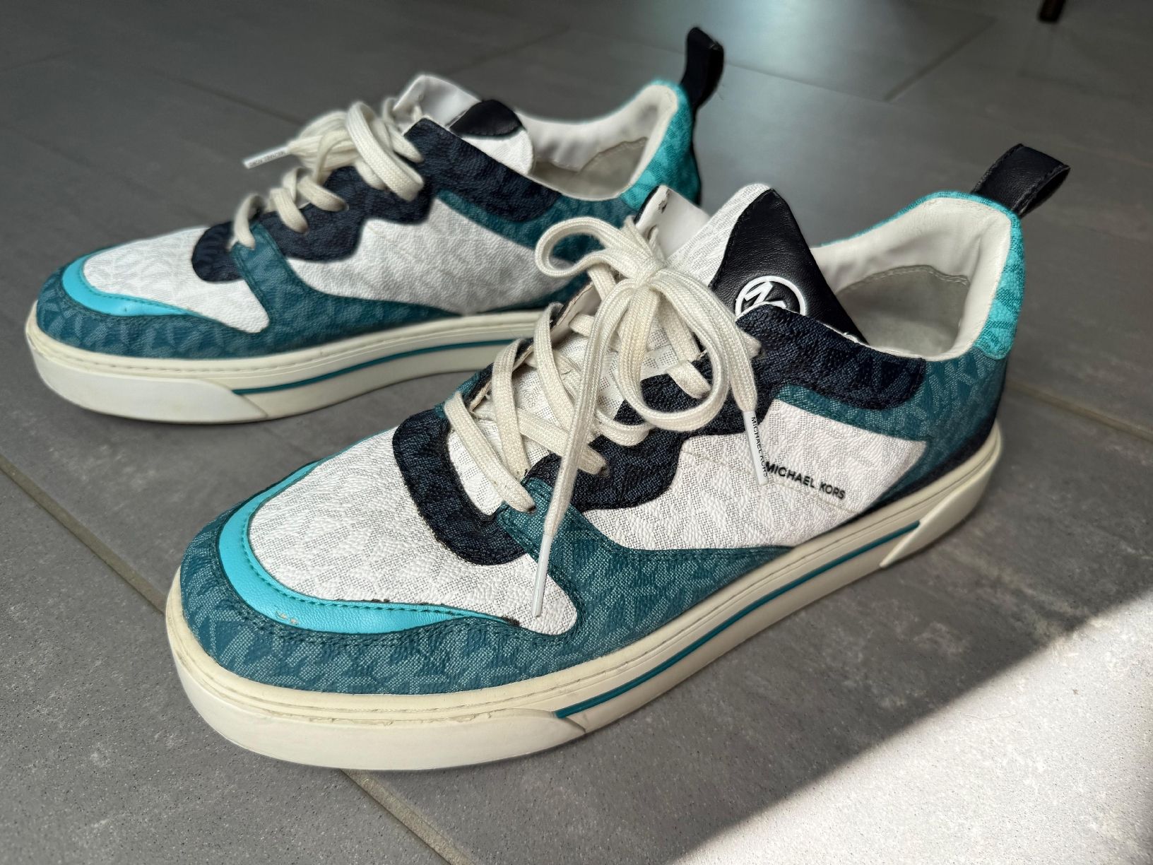 Michael Kors Scarpe da uomo: Michael Kirs Sneakers Schuhe Gr.43 – Usato da Winterthur venduto da tim_cl8x