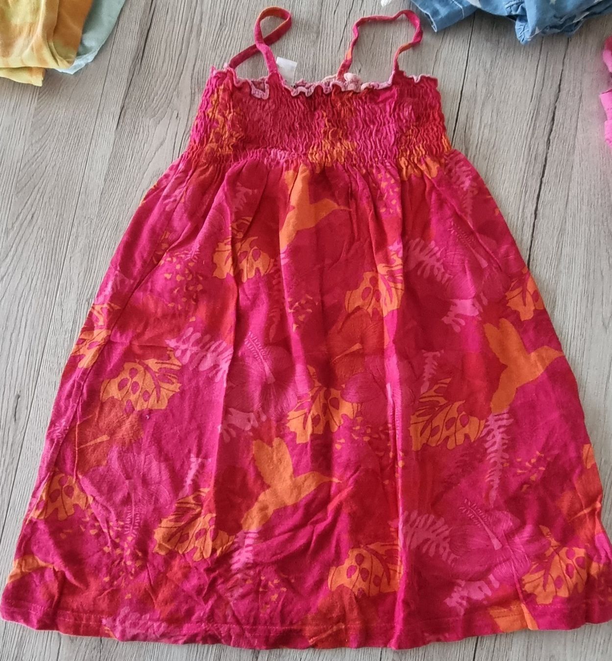 Vestiti & Gonne: 5xKleidchen gr.122 – Usato da Grossdietwil venduto da GNOM313 4