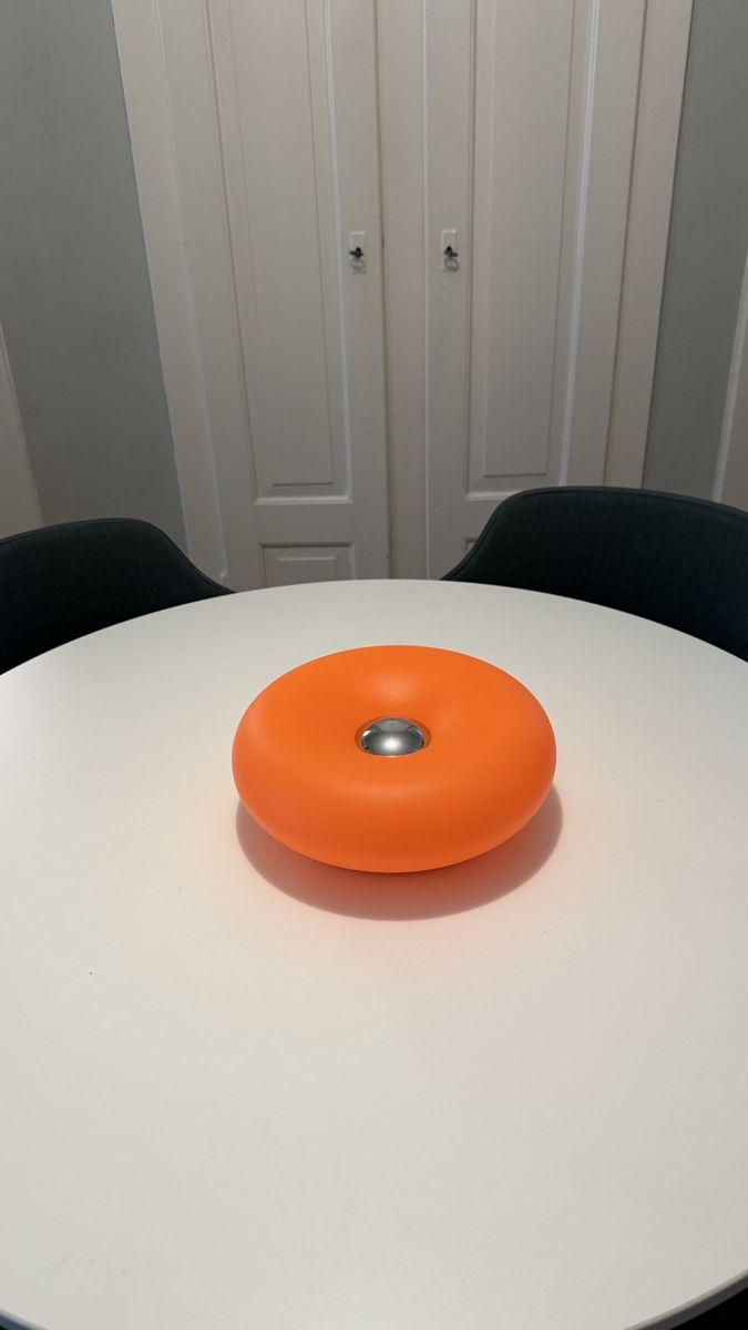 Lampes: LED Tischleuchte rund orange – Neuf (Voir description) à Zürich par Julia_Ch 4