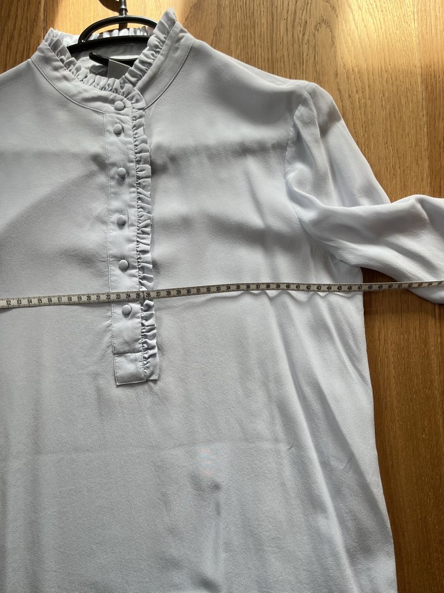 H&M Chemisiers: Seidenbluse H&M Gr. 38  Hellblau Top Bluse – D'occasion à Wädenswil par Iana32 3