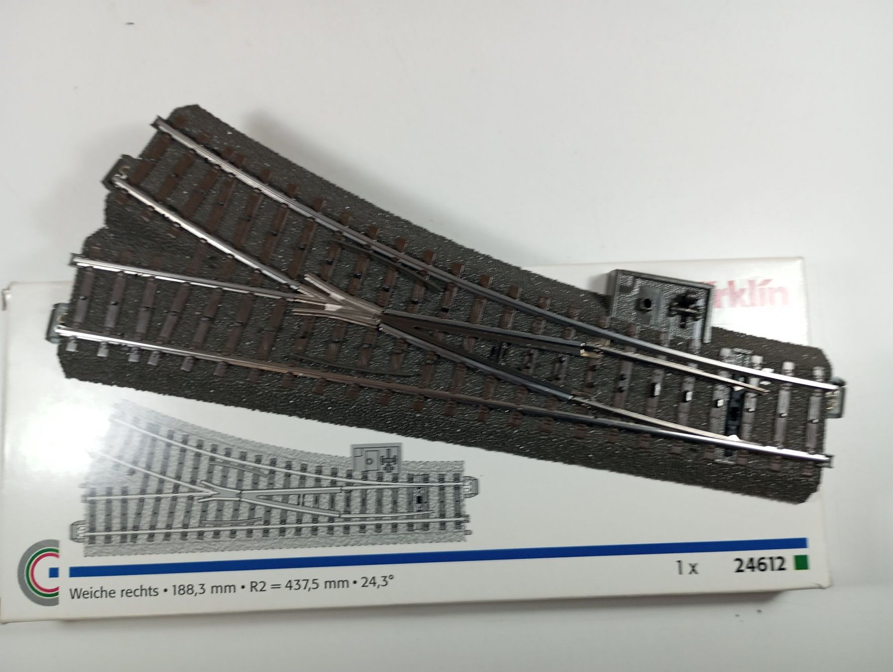 Märklin Modelleisenbahnen: Märklin C: 8 x Weichen / aiguillages – Gebraucht aus Fontaines NE von waterfoot 5