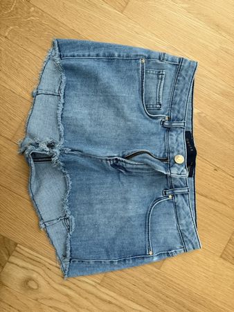 Guess Damen Hotpants blau Jeans Grösse 38